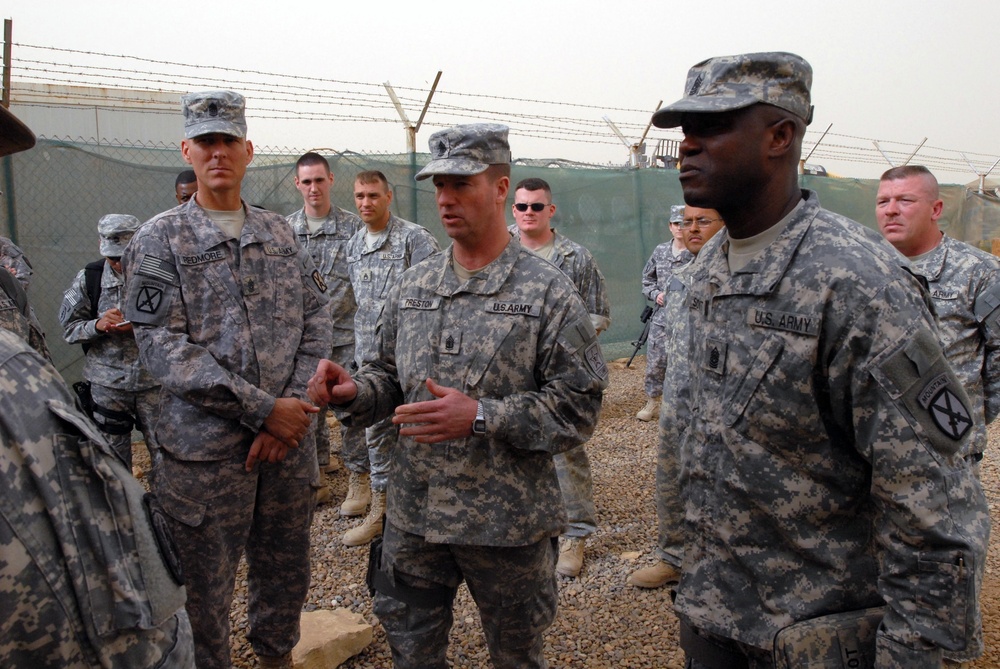 DVIDS - Images - Sergeant Major of Army visits Multi-National Division ...