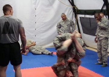 Garry Owen troops train for victory in Fight House