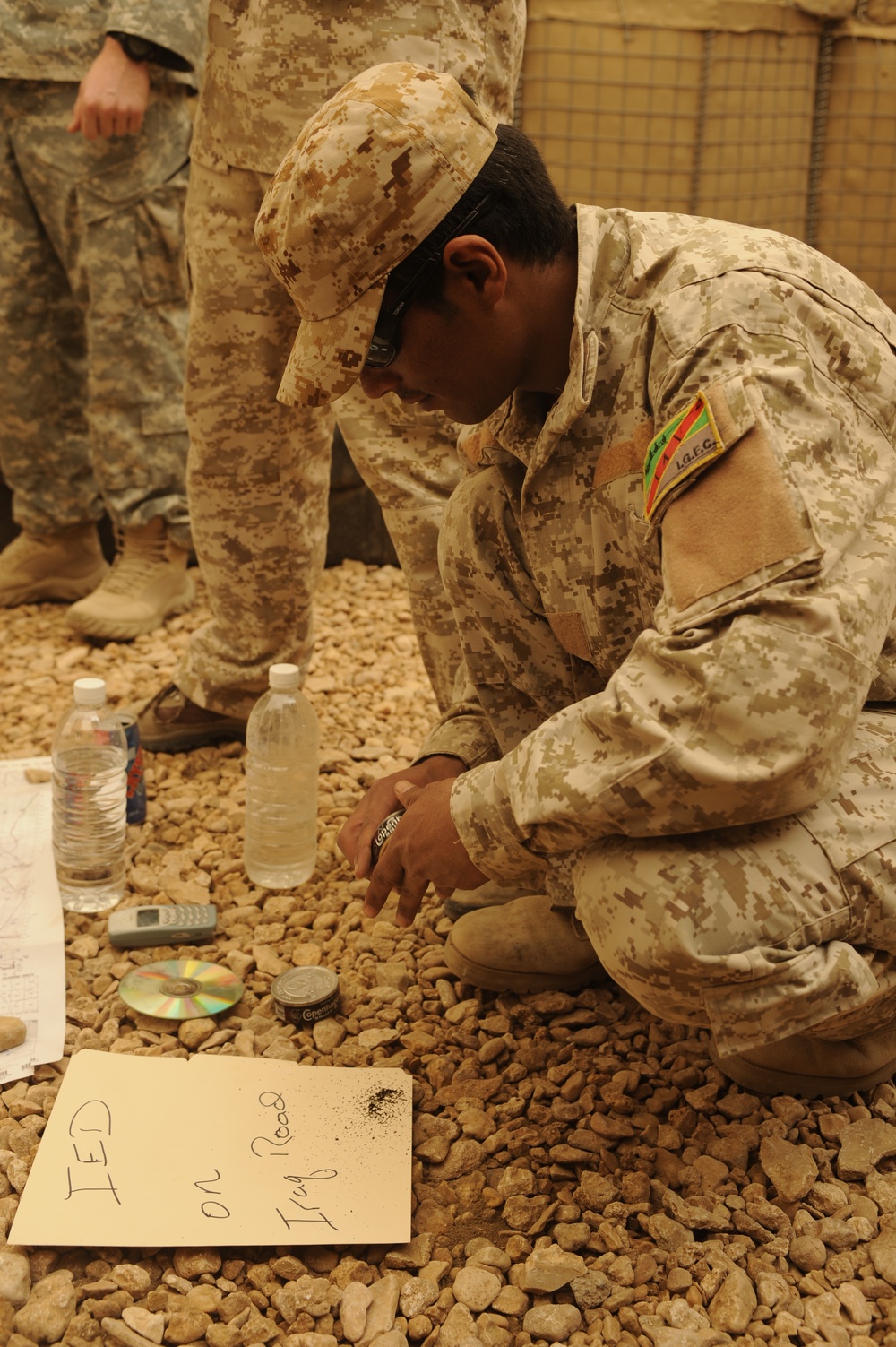 IED training at Camp Diwaniyah