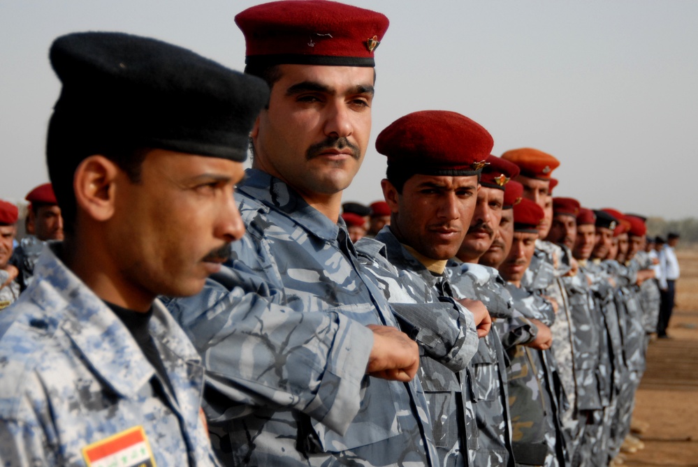 Iraqi basic training in Karbala