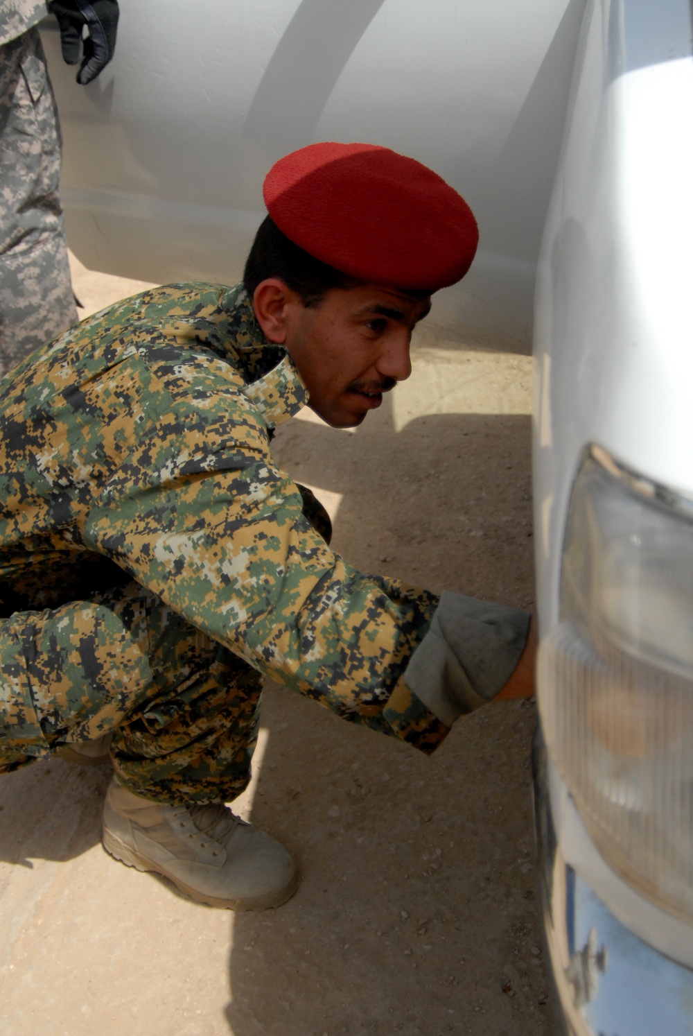 Iraqi basic training in Karbala