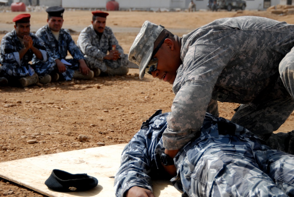 Iraqi basic training in Karbala