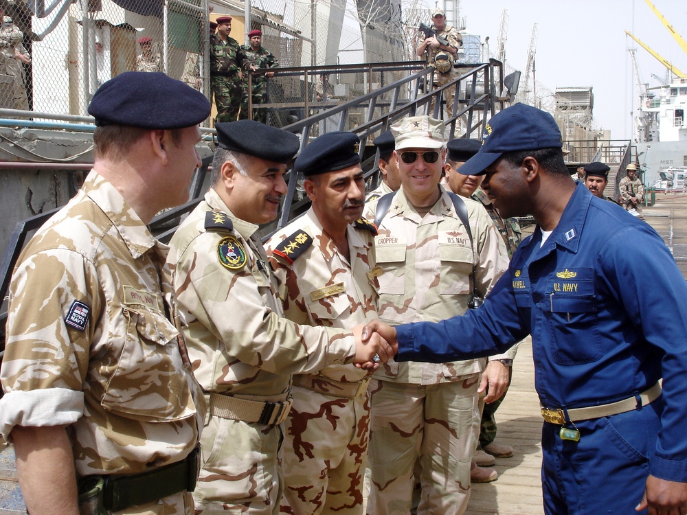 USS Chinook visits Iraq