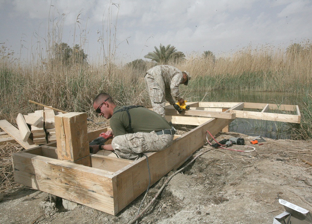 Service Members and Department of Defense Civilians Tour 'Abraham's Oasis'