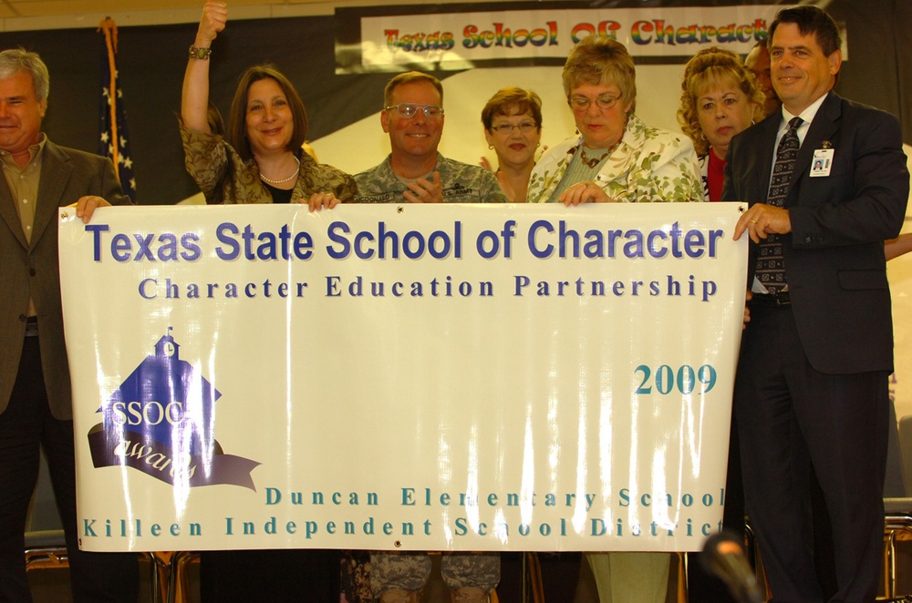 Character counts as Duncan Elementary School wins award