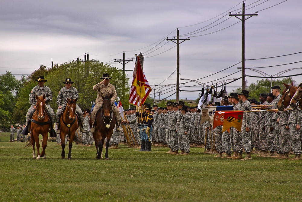 1st Air Cavalry cases colors for upcoming deployment