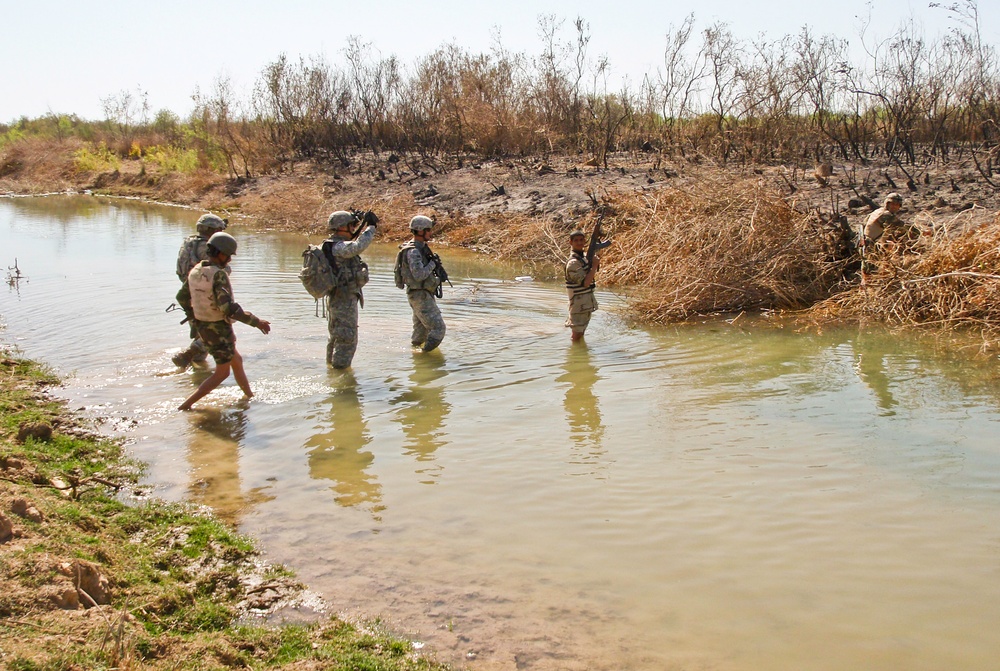 10th Iraqi Army Division locates weapons cache in Maysan marshes