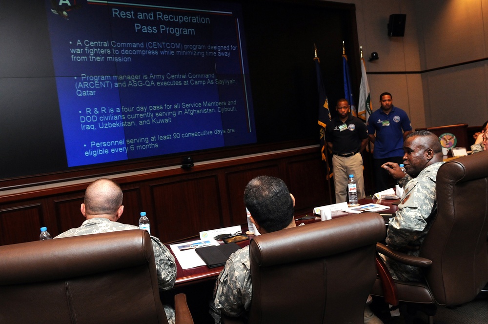 Top Enlisted War Fighters Tackle Troop Concerns