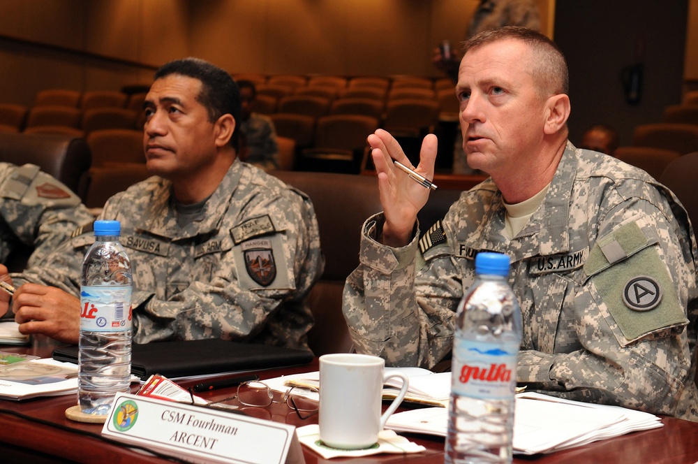 Top Enlisted War Fighters Tackle Troop Concerns