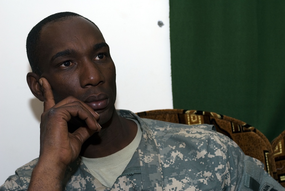 Soldiers visit 4th Region Department of Border Enforcement Headquarters