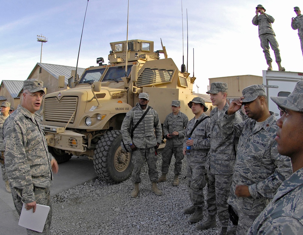 Air liaison officer takes command of new unit at Bagram