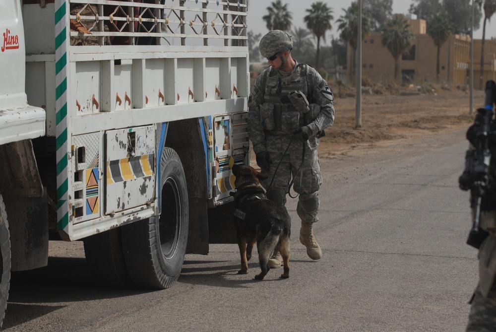 Patrol in Abu Ghraib Patrol in Abu Ghraib