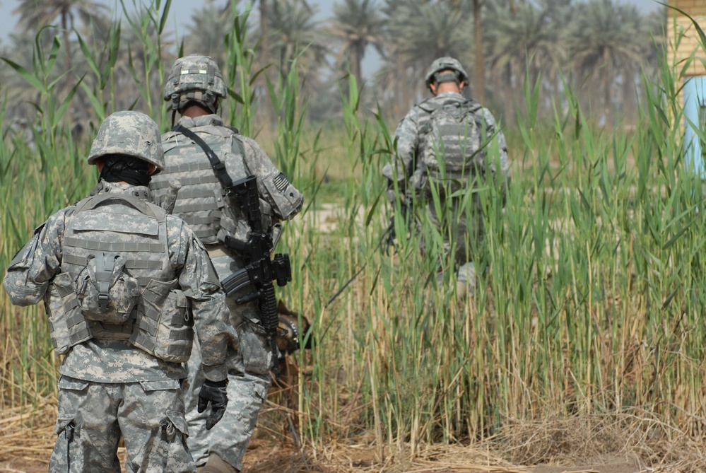 Patrol in Abu Ghraib Patrol in Abu Ghraib