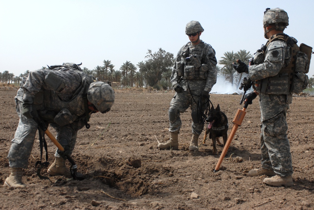 Patrol in Abu Ghraib Patrol in Abu Ghraib