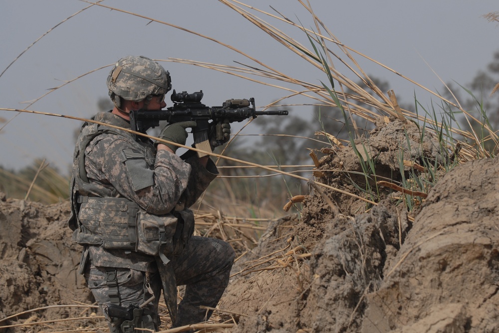 Patrol in Abu Ghraib Patrol in Abu Ghraib