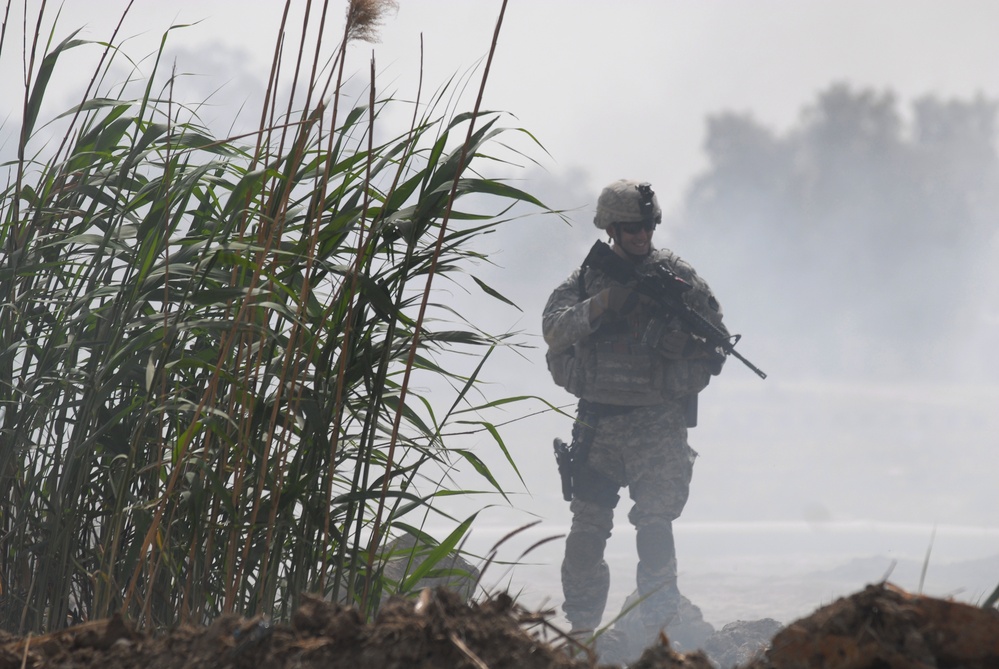 Patrol in Abu Ghraib Patrol in Abu Ghraib