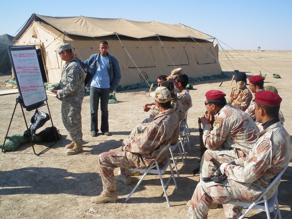 Iraqi army receives step-by-step instruction at Cedar