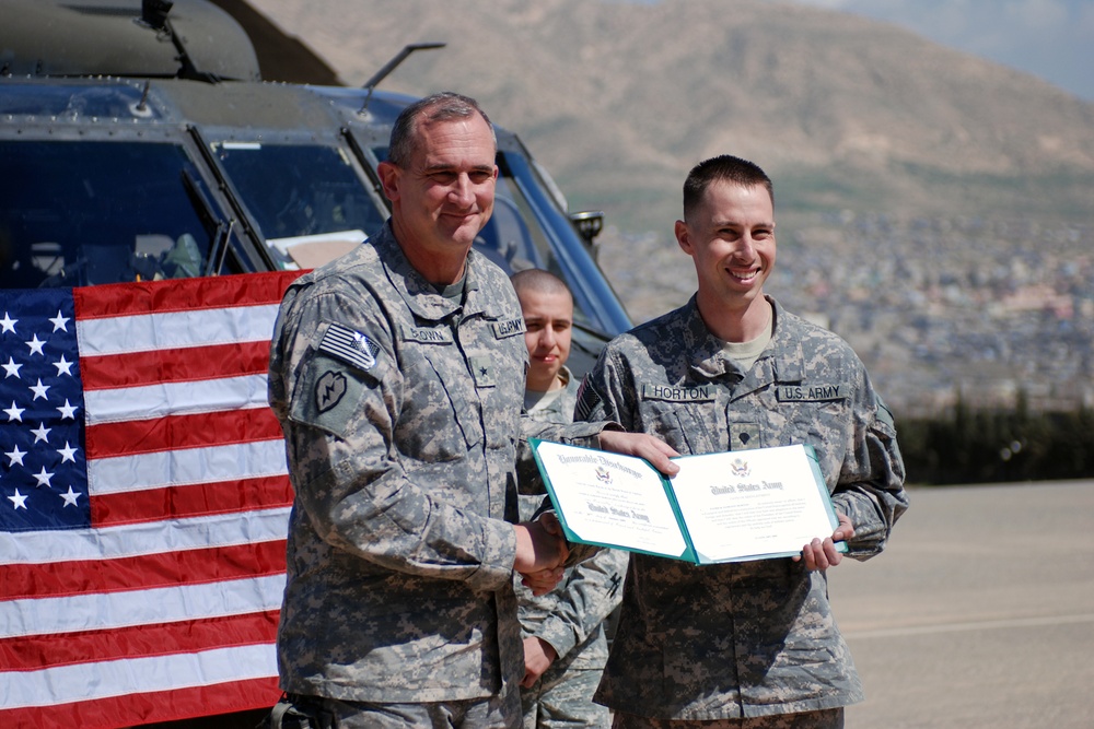 25th Infantry Division Soldier Reenlists on Battlefield