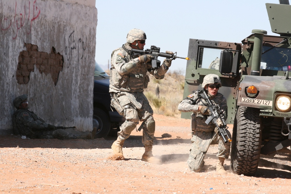Wisconsin Guardsmen Train Urban Ops, Put 'face to the Fight'