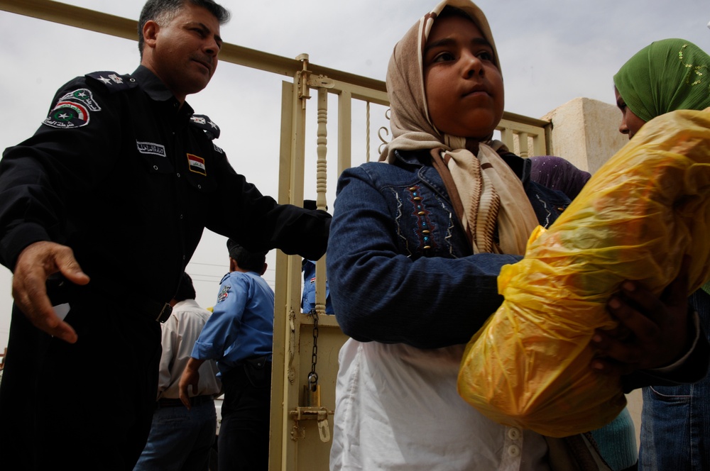 School supplies delivered to local schools in Al Beshair, Iraq