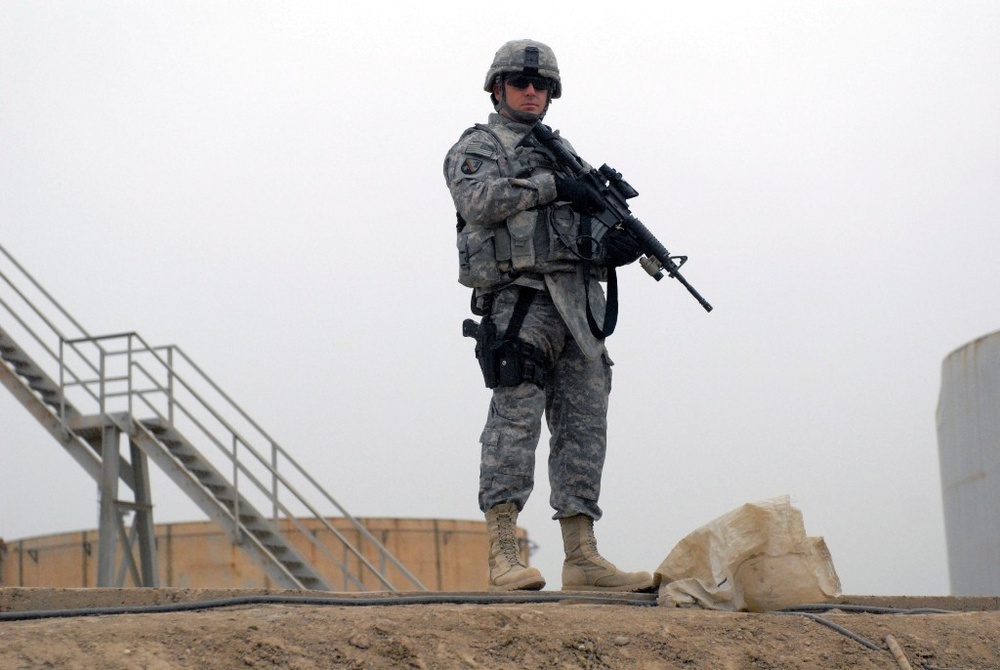 Guardsmen's assessment stabilizes Iraqi oil refinery defenses