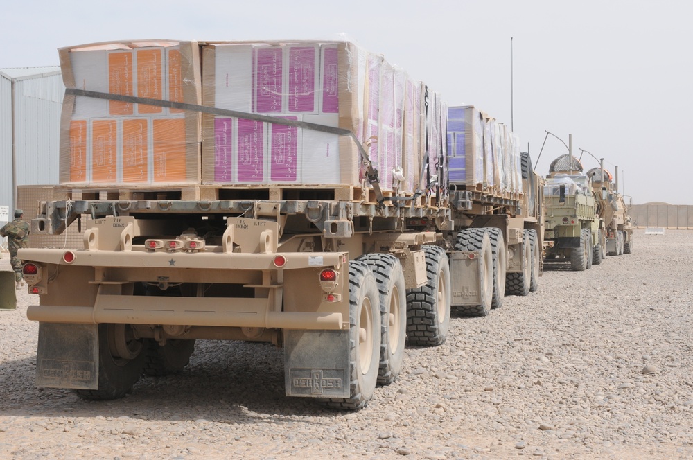 School book delivery in Salah ad Din province