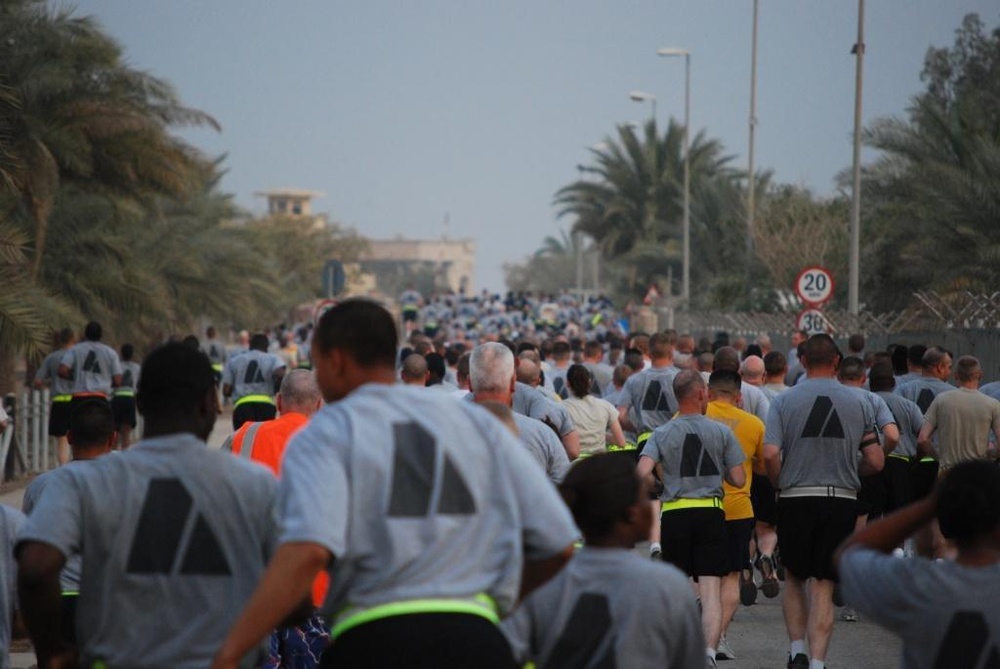 Soldiers run to remember fallen hero: Sgt. 1st Class Paul R. Smith Memorial Run