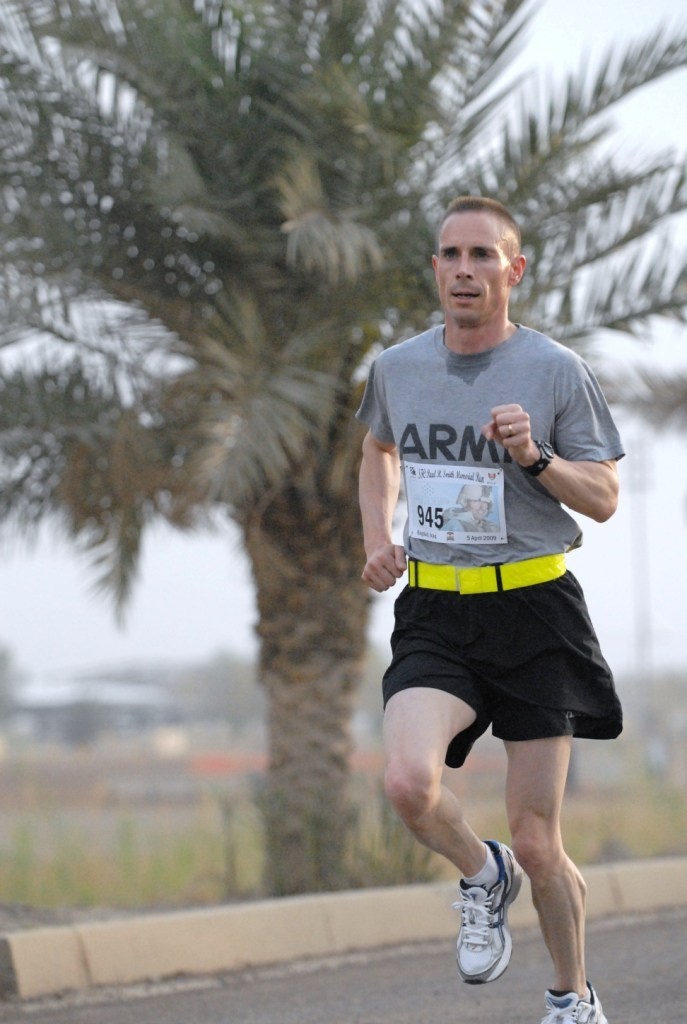 Soldiers run to remember fallen hero: Sgt. 1st Class Paul R. Smith Memorial Run