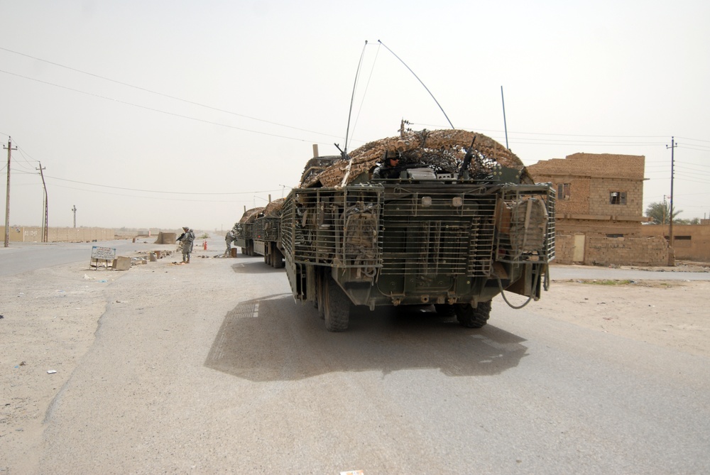 Patrol in Abu Graib, Iraq