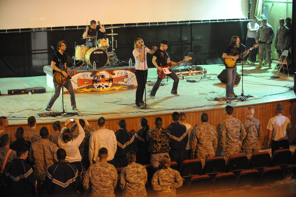 Playing for Service members