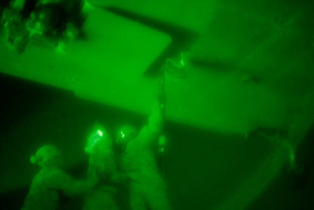 Modern Pioneers conduct night sling load training