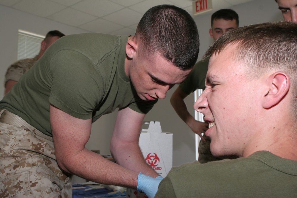 Medical Training Is a Real Life-saver for 22nd Marine Expeditionary Unit