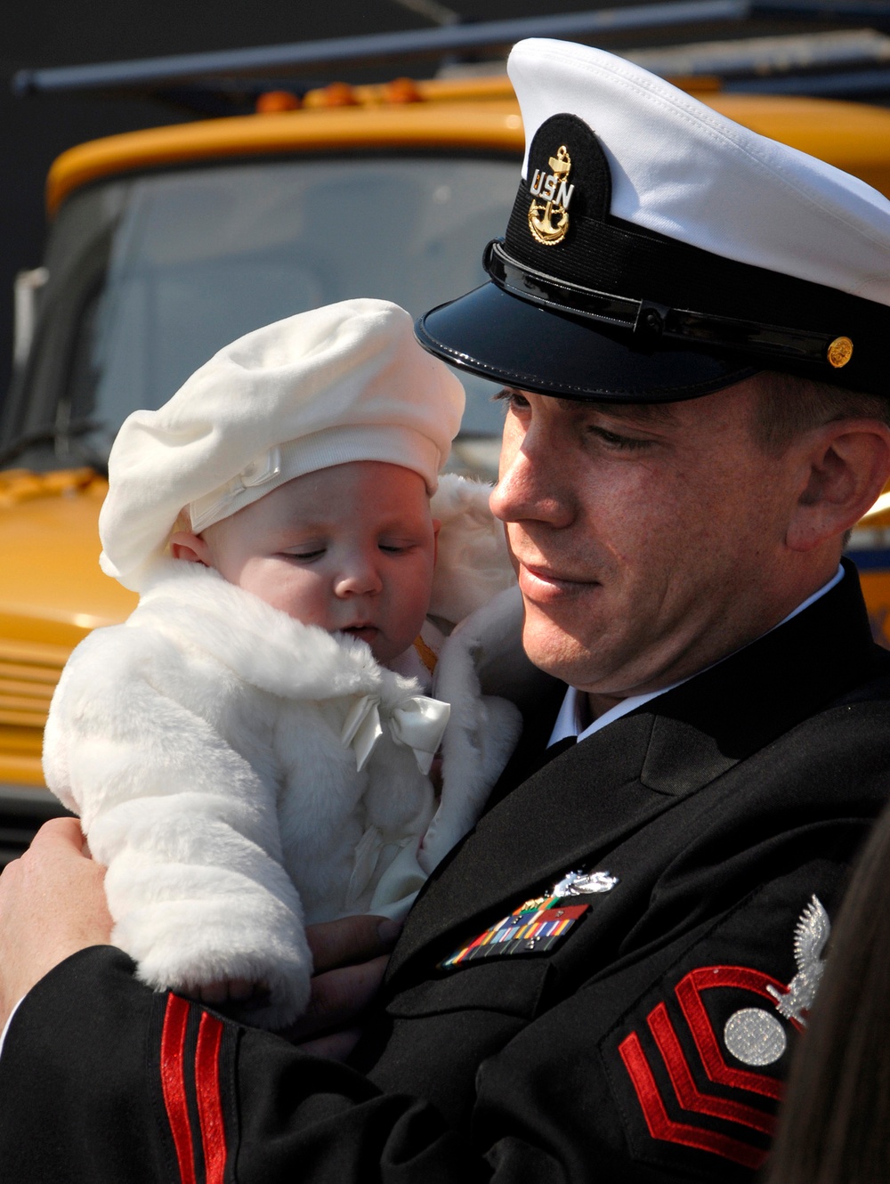 USS Mahan homecoming