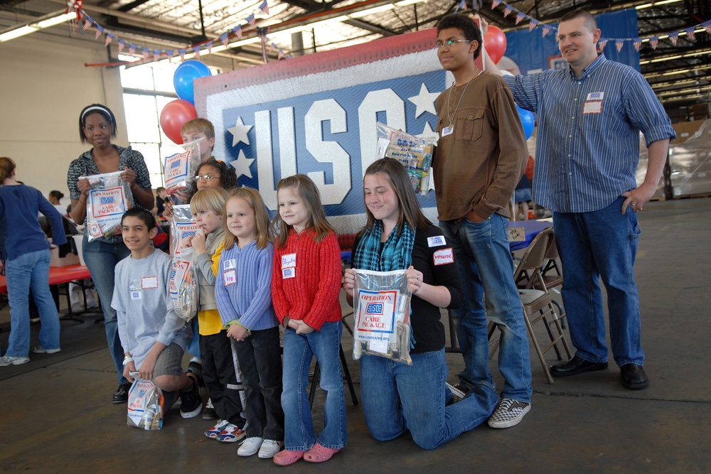 USO, Military Families Show Troops Support with Care Packages