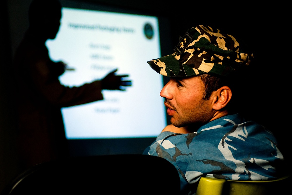 Iraqi police training in Basra