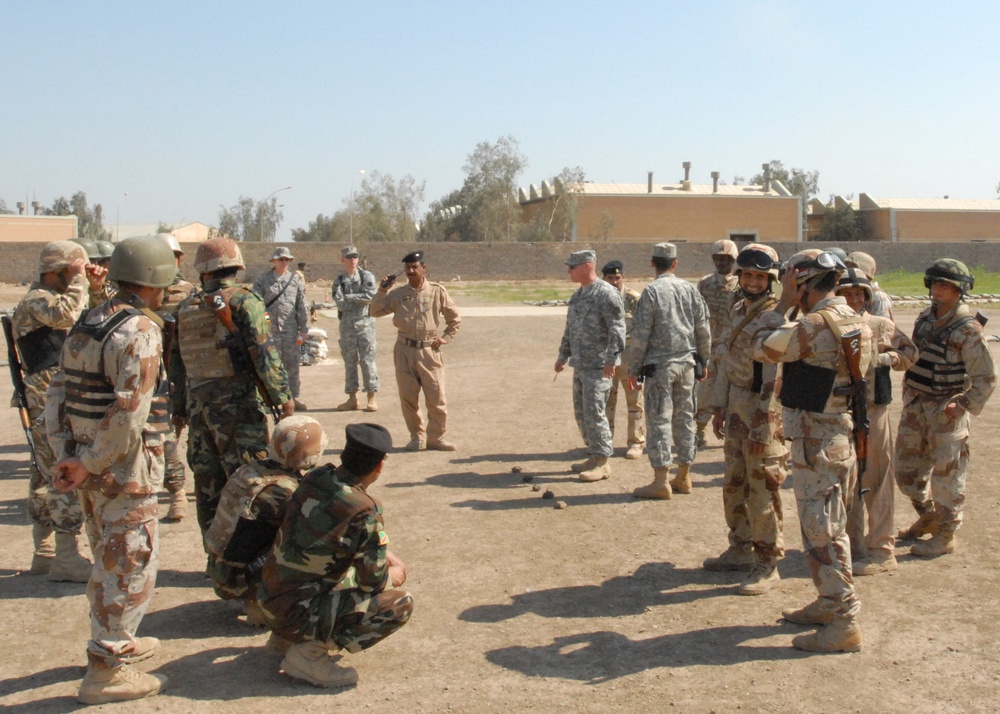 Convoy training develops Iraqi army unit's skills