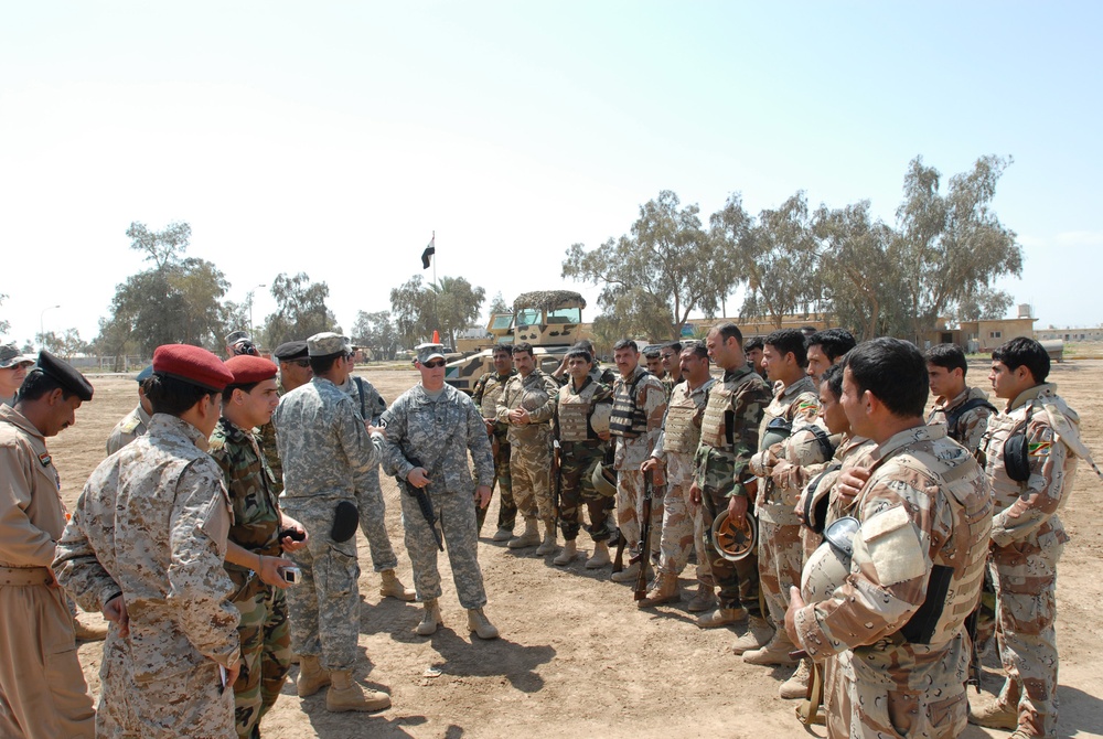 Convoy training develops Iraqi army unit's skills