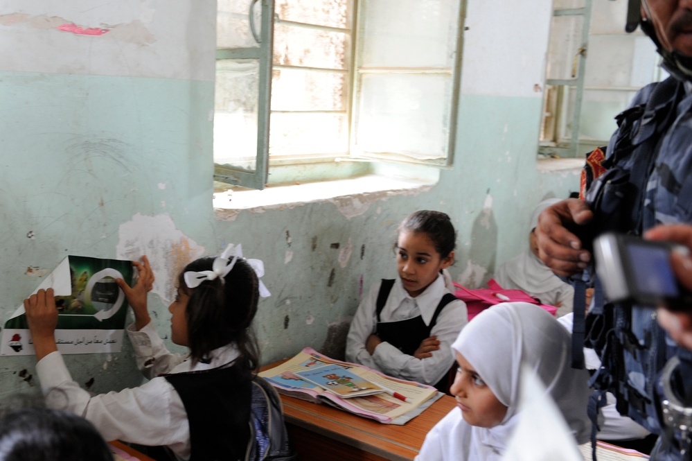 School supply handout in Basra
