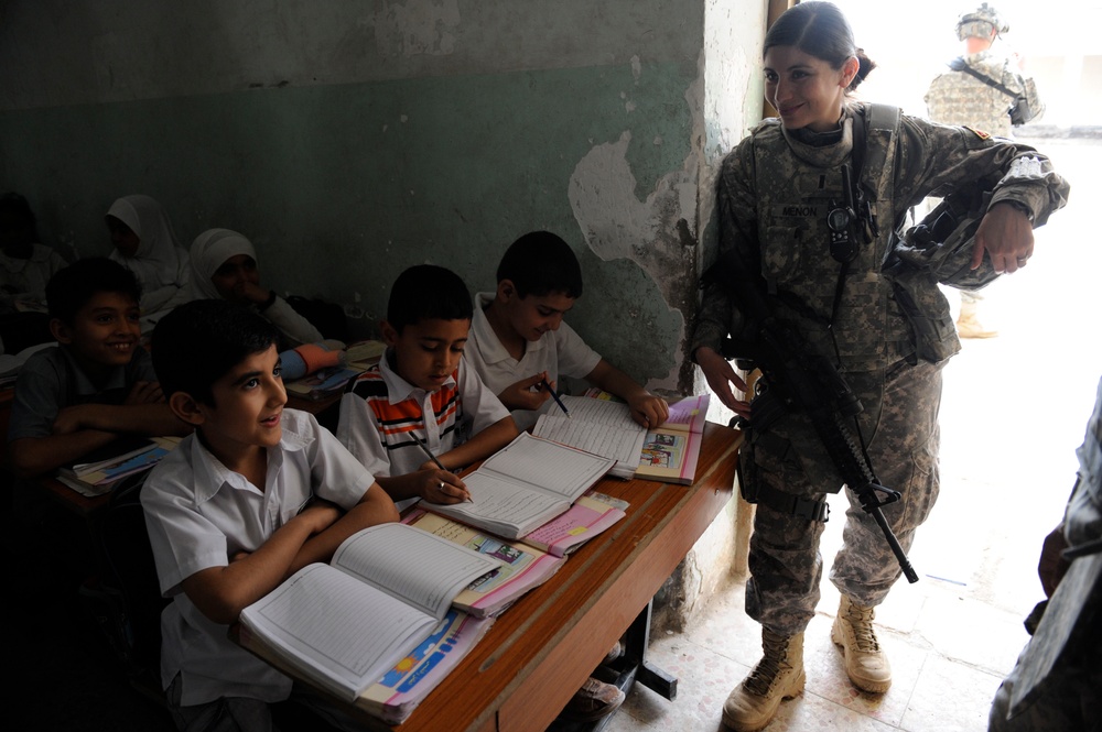 School supply handout in Basra