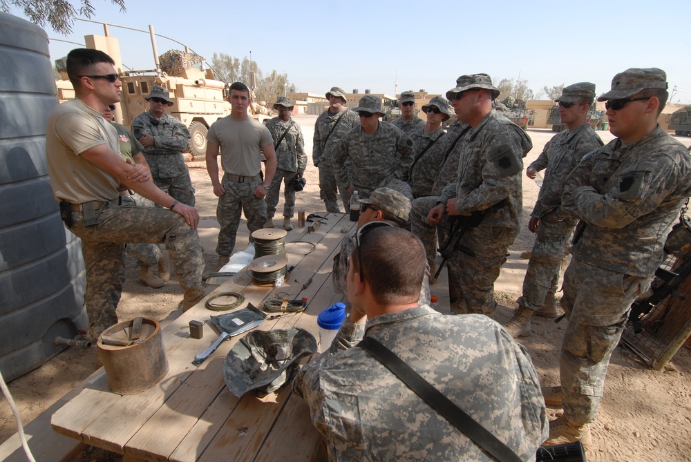 Grenade awareness, first aid training in Abu Ghraib