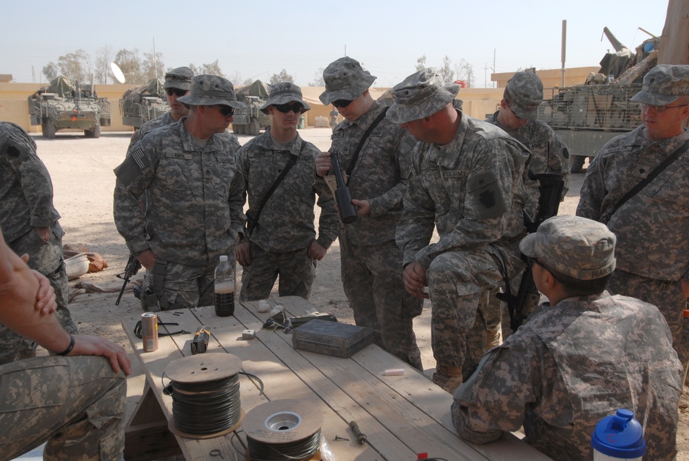 Grenade awareness, first aid training in Abu Ghraib