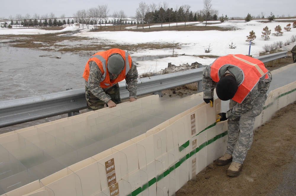 North Dakota National Guard Soldiers help with flooding in Burlington