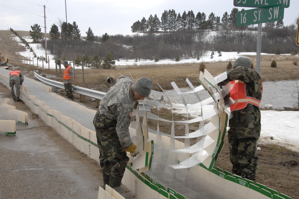 North Dakota National Guard Soldiers help with flooding in Burlington