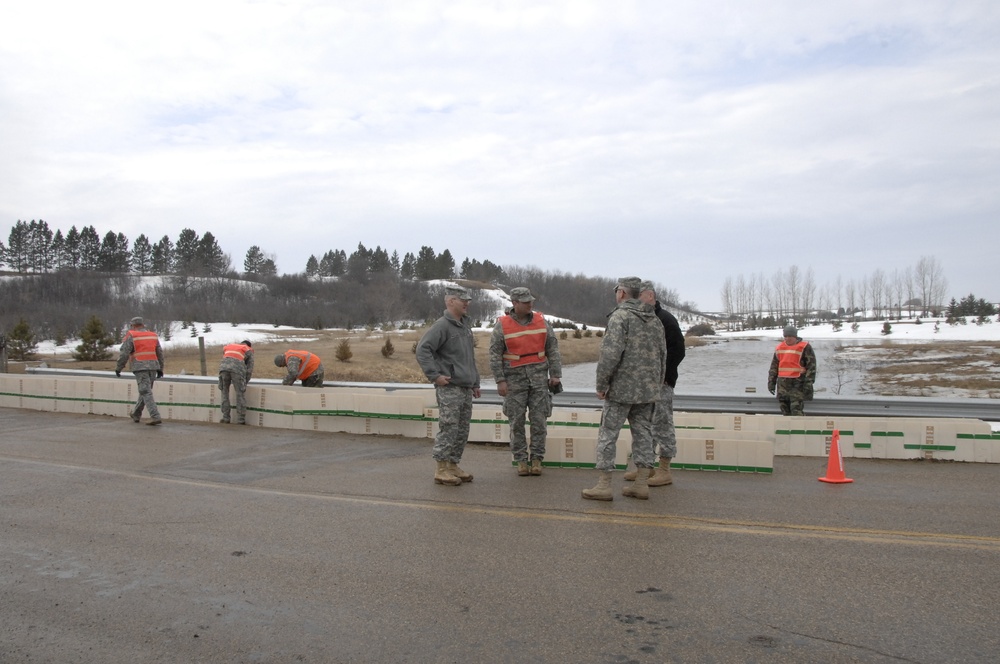 North Dakota National Guard Soldiers help with flooding in Burlington