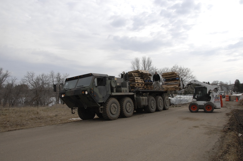 North Dakota National Guard Soldiers help with flooding in Burlington