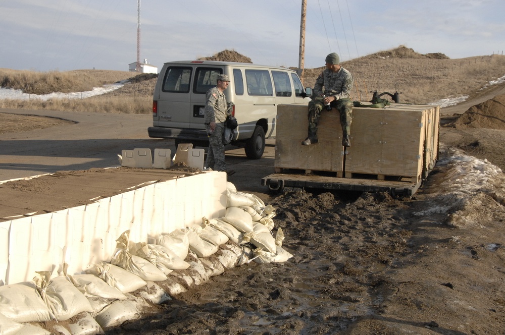 North Dakota National Guard Soldiers help with flooding in Burlington