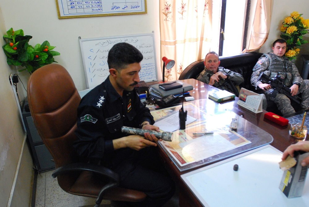 Military policemen shed some light on Iraqi police operations