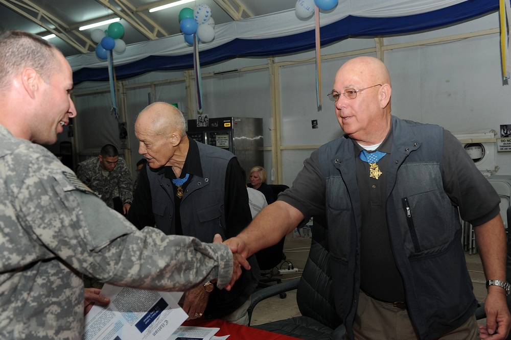 Veterans sign Medal of Honor citations