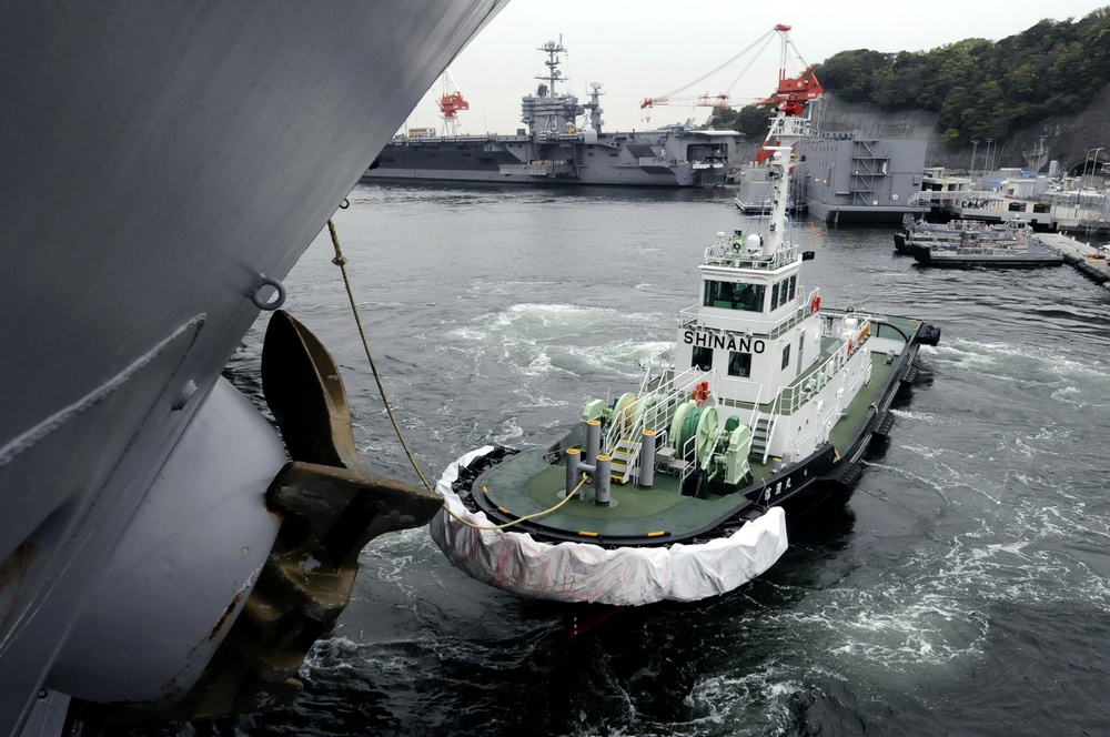 DVIDS - Images - Action aboard the USS Blue Ridge [Image 2 of 2]