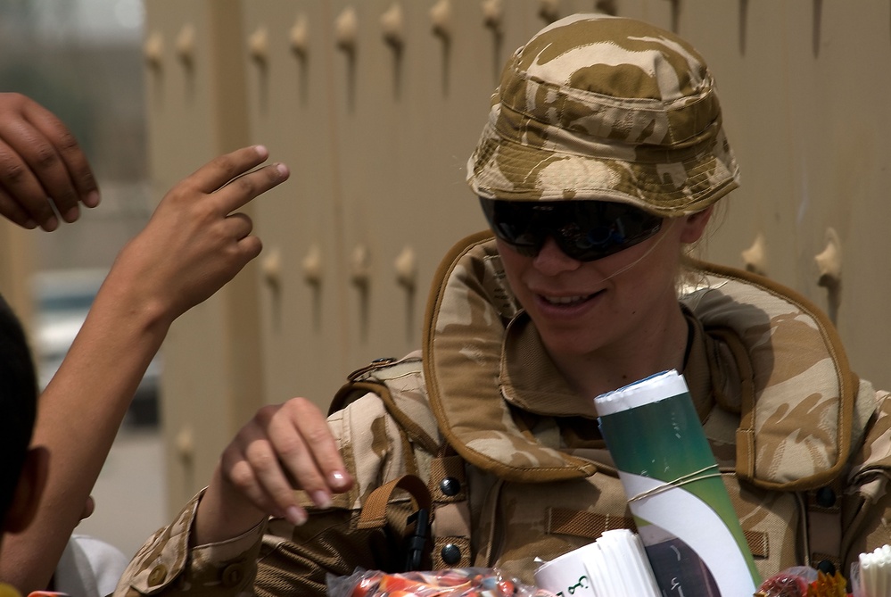 School desk delivery in Basra